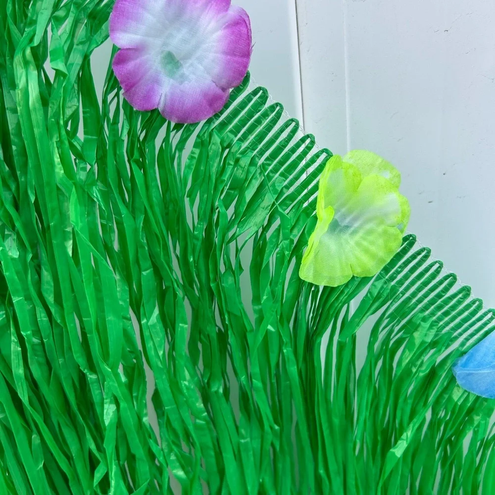 Hawaiian Party favors and happy birthday banner